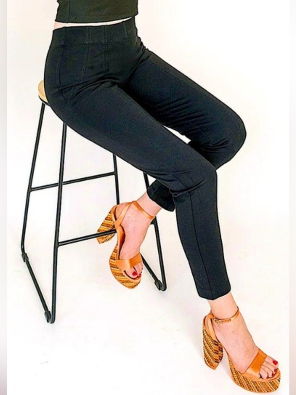 NWOT Thalian Jena Black Ponte Pull-On Pants Size 4